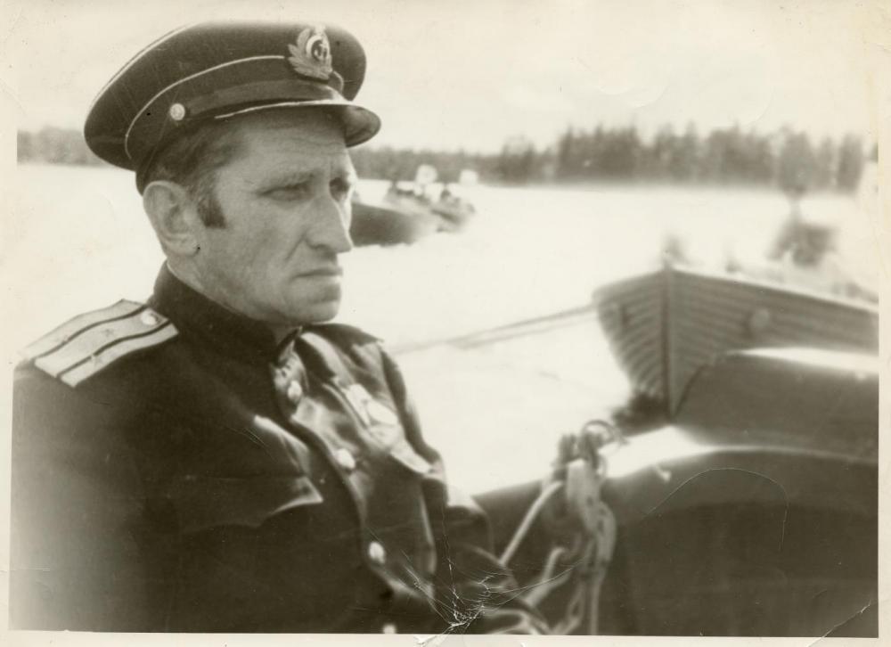 Капитан I ранга Н.Ю. Авраамов -  начальник СШЮ ВМФ в 1943-1944 гг. Соловки, 1944 г. 